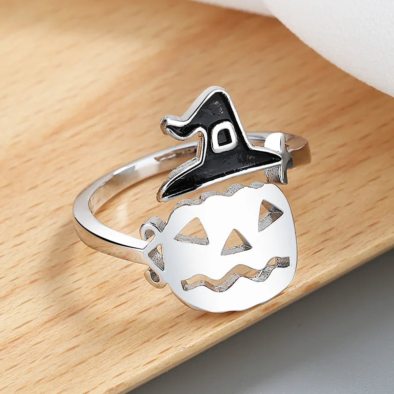 New Fashion Halloween Witch Hat Broom Broom Mop Pumpkin Lantern Hollow Simple Ring Girl Jewelry Hot Sale