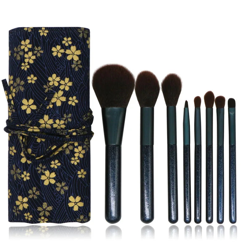 2025 Professional 8 Pcs Wooden Makeup Brushes Set With Bag For Beauty Cosmetic Tools Powder Eyeshadow Eyebrow Eyeliner Brushes
