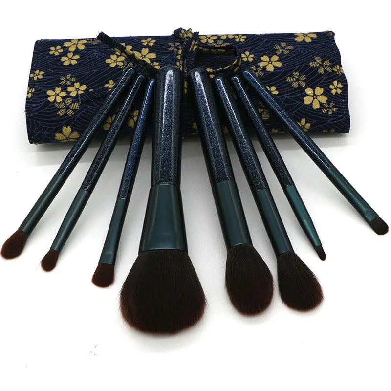 2025 Professional 8 Pcs Wooden Makeup Brushes Set With Bag For Beauty Cosmetic Tools Powder Eyeshadow Eyebrow Eyeliner Brushes