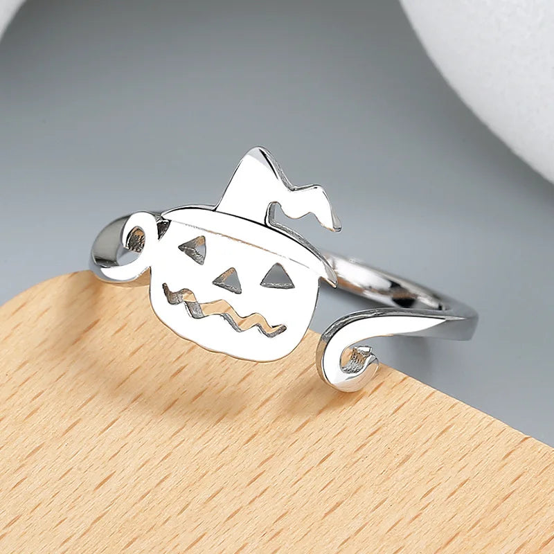 New Fashion Halloween Witch Hat Broom Broom Mop Pumpkin Lantern Hollow Simple Ring Girl Jewelry Hot Sale
