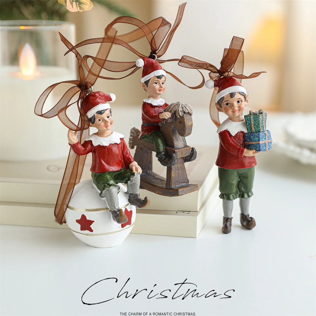 2026 Xmas Tree Pendant Cartoon Painted Santa Claus Elk Bear Christmas Stocking Resin Pendant Christmas Party Decorations 1pc