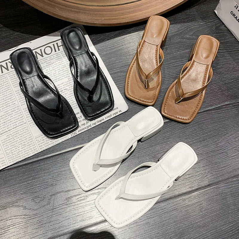 Flip-flops Women's Outer Wear 2025 New Summer Seaside Square Head Middle Heel Beach with Skirt Pinch Foot Cool Slippers