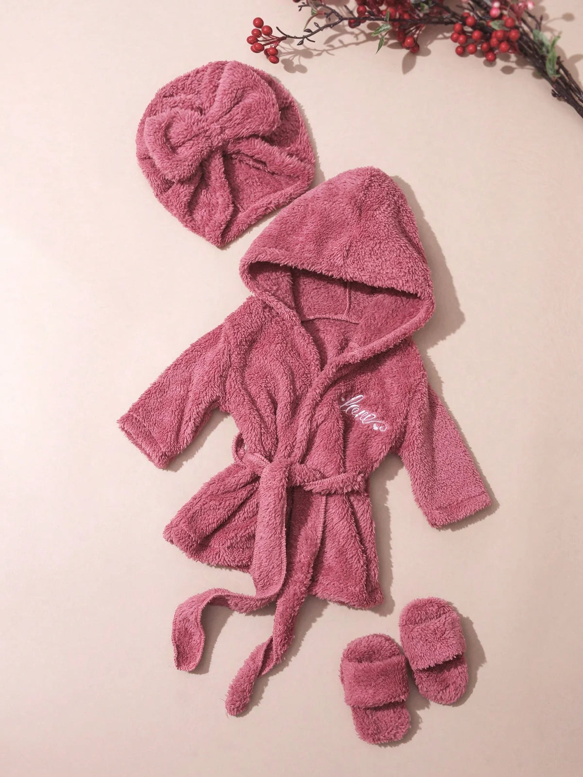 Ylsteed 4PCS Newborn Photography Props Baby Girl Bathrobes Bath Towel Outfit Slippers Embroidery Suit Infant Portrait Photo-HD