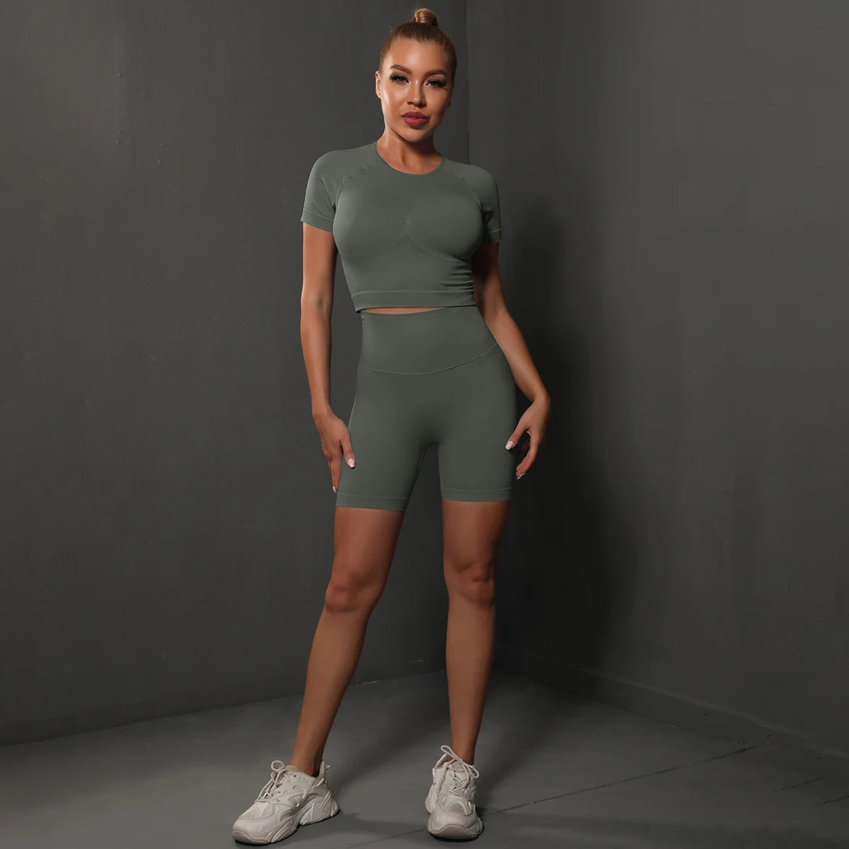 Summer Women Seamless Yoga Set Fitness Sportswear Workout Tracksuit Short Sleeve Crop Top High Waist Shorts Set Gym Clothing