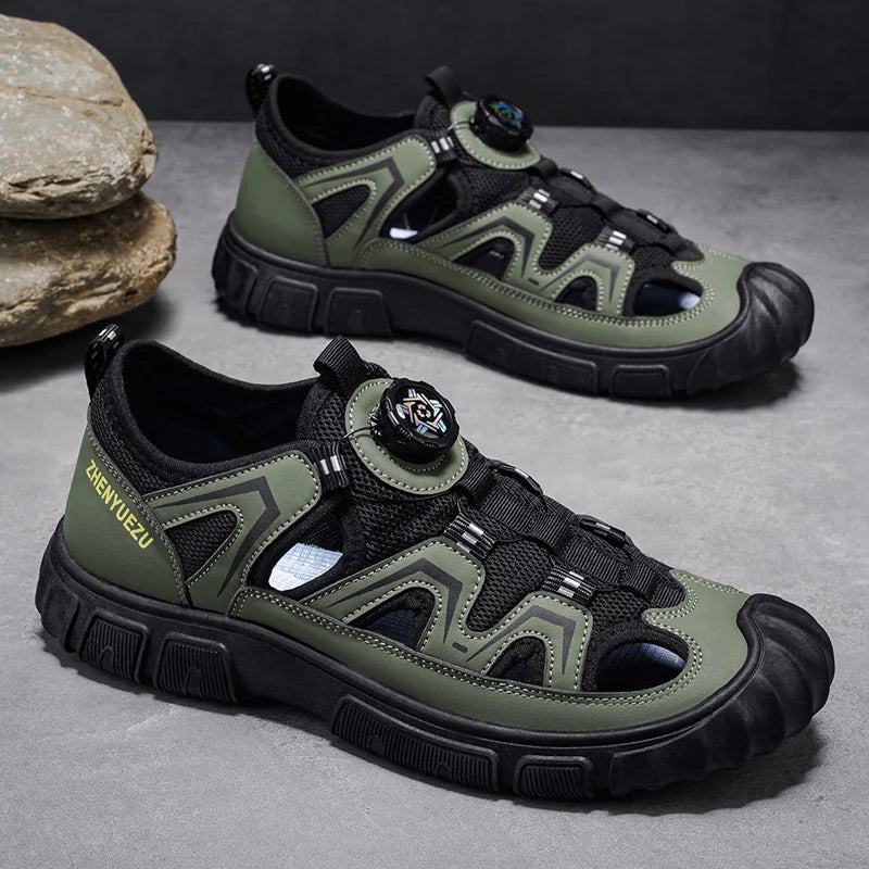 Outdoor River Tracing Shoes for Men, Hollow Breathable Anti-Smash Toe Protection Sandals, Non-Slip and Wear-Resistant, Summer Water Sports and Leisure Shoes