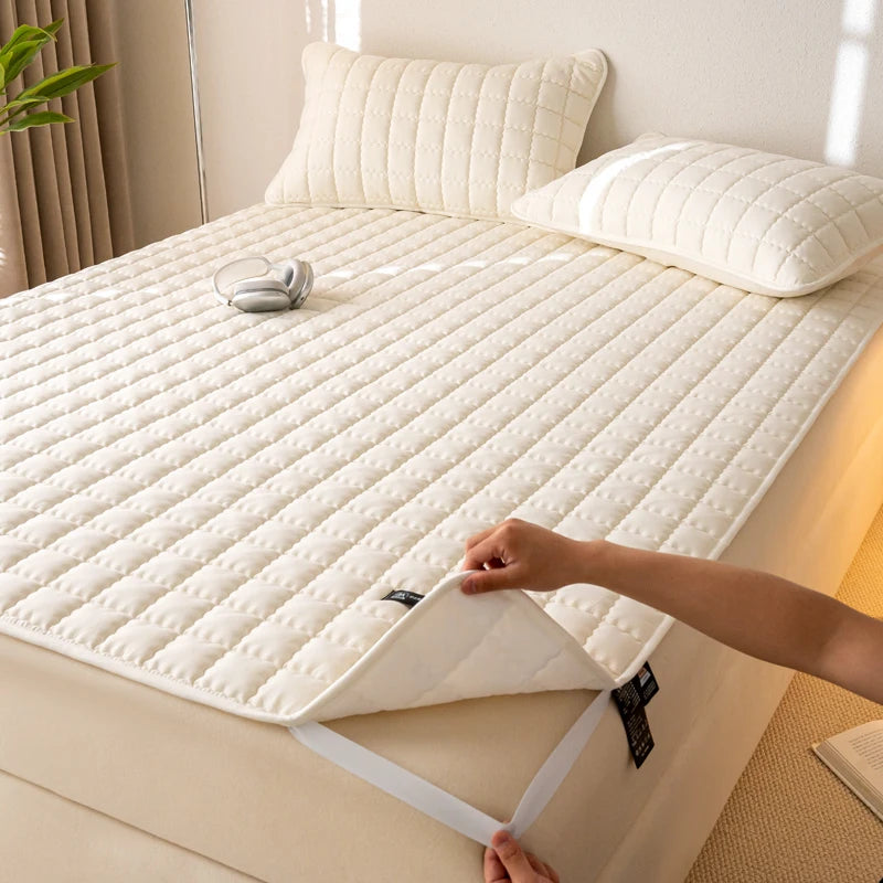 Waterproof Mattress Protector - Antimicrobial Mattress Cover with Elastic Straps - Hypoallergenic, Noiseless Thin Mattress