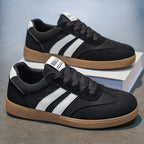 A Pair of Skateboard Shoes, Shoes for men,German Training Shoes, Men's tennis shoes,Men'S Fashionable Sports And Leisure Shoes,