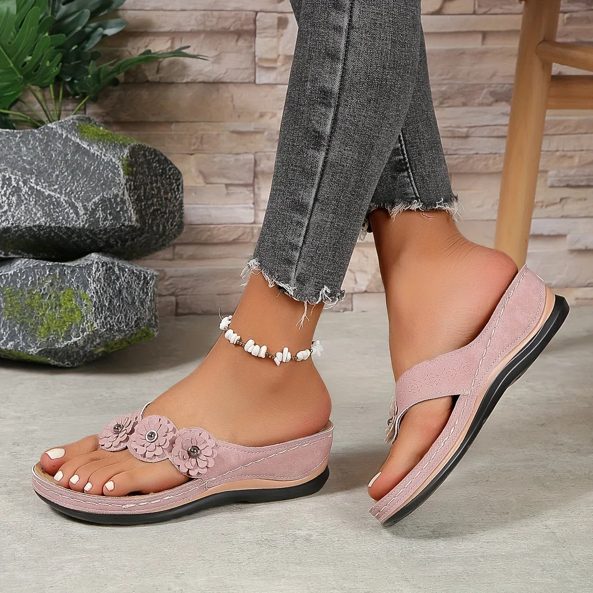 Floral Beach Flip-Flops for Women - Comfy Slip-On Summer Slides, Versatile Casual Outdoor Footwear