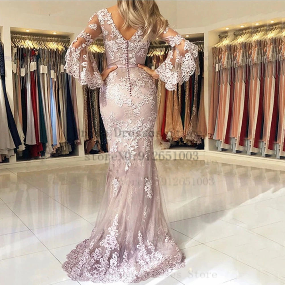 Fashion Sheath Mother of the Bride Dresses Lace Applique Open Back V-neck Custom Layered Tulle Full Length Party Gowns for Mom