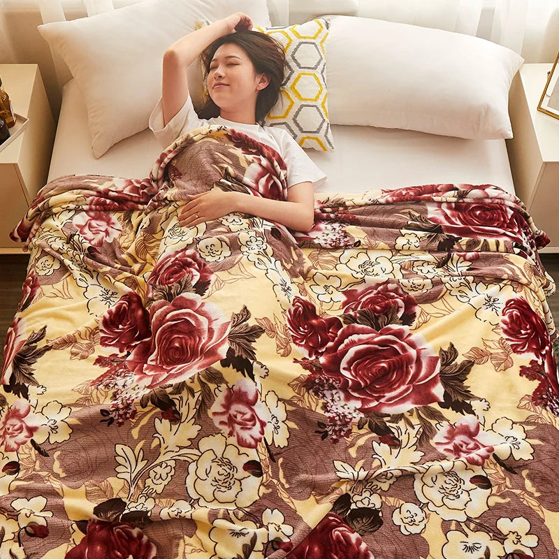 Lightweight Flannel Blanket Soft Skin-friendly Throw Blanket for Couch Living Room Bedroom Car, All Season Decorative Blanket
