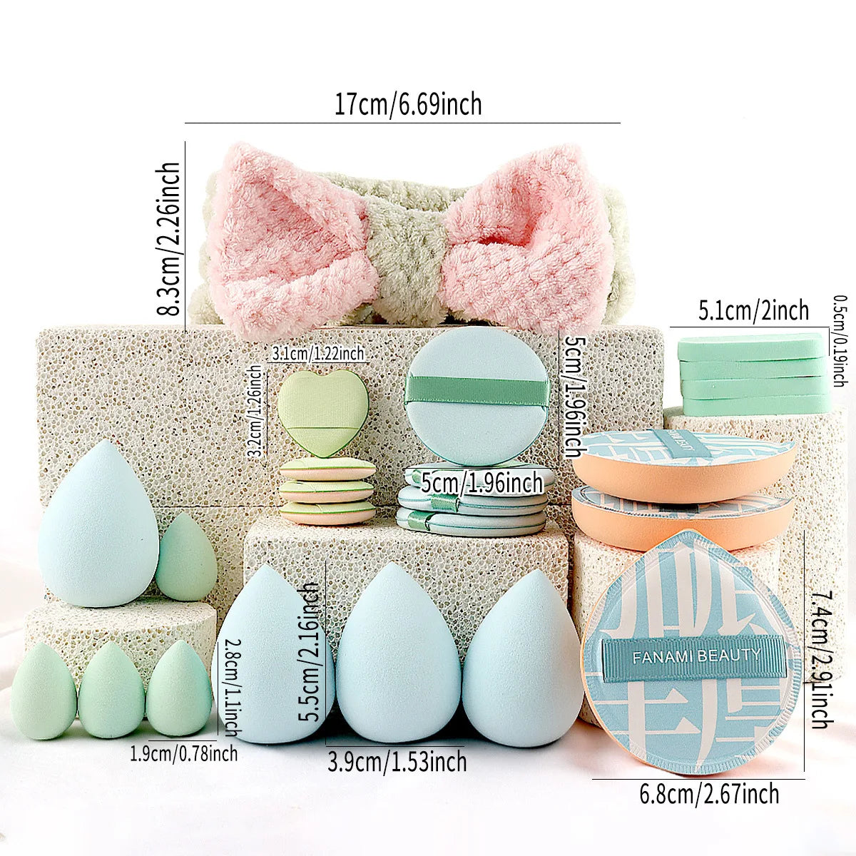 Multi-piece set of beauty tools, blue hair with water droplets, powder puff, skin-friendly, soft makeup brush, complete set