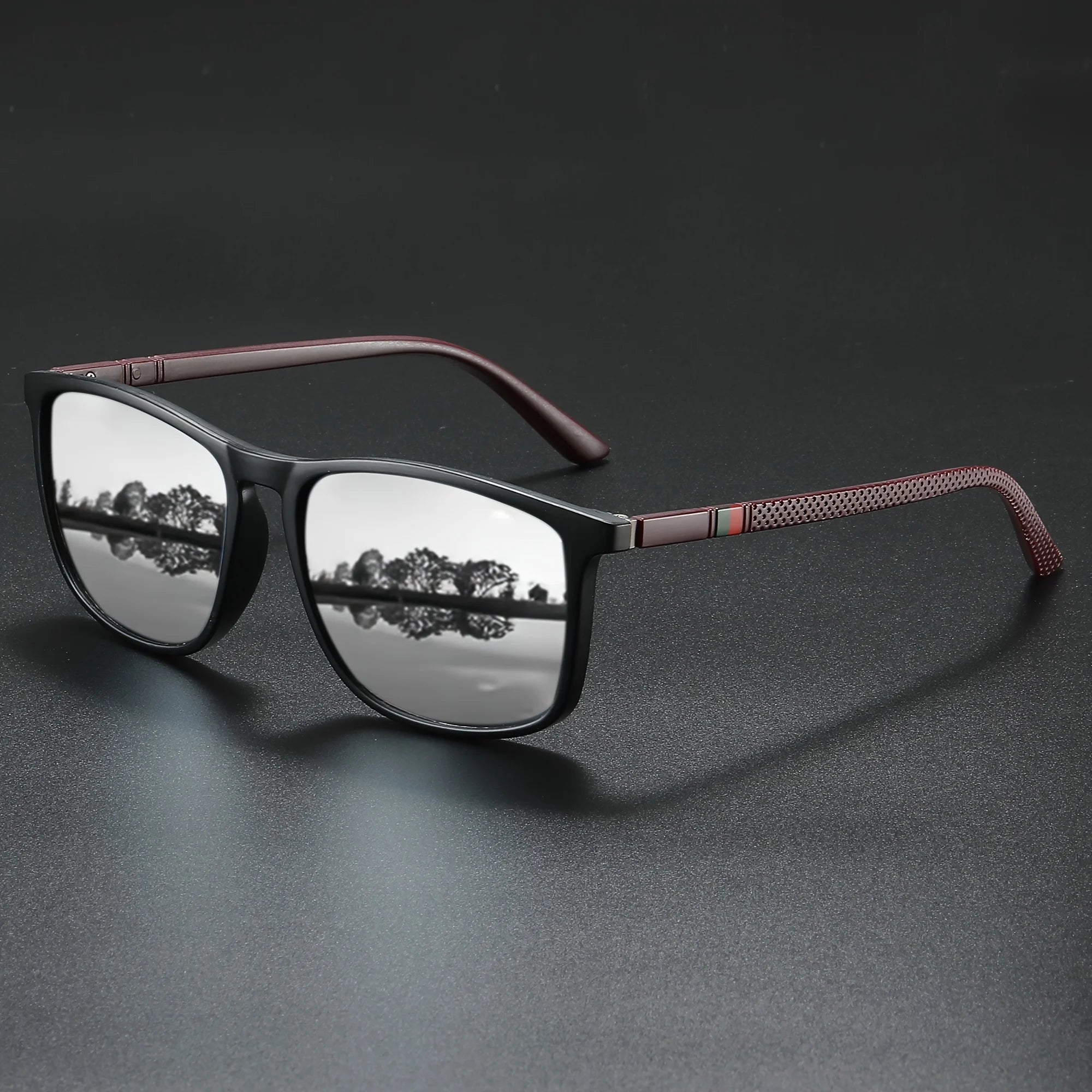 Classic Fashion Square Sunglasses - Lightweight Frame with Red/Green Stripe Temples, UV400 for Travel & Daily Wear