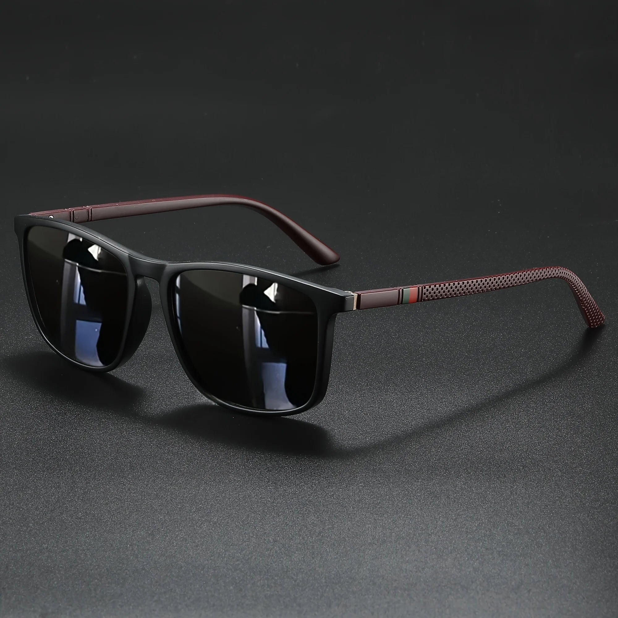 Classic Fashion Square Sunglasses - Lightweight Frame with Red/Green Stripe Temples, UV400 for Travel & Daily Wear