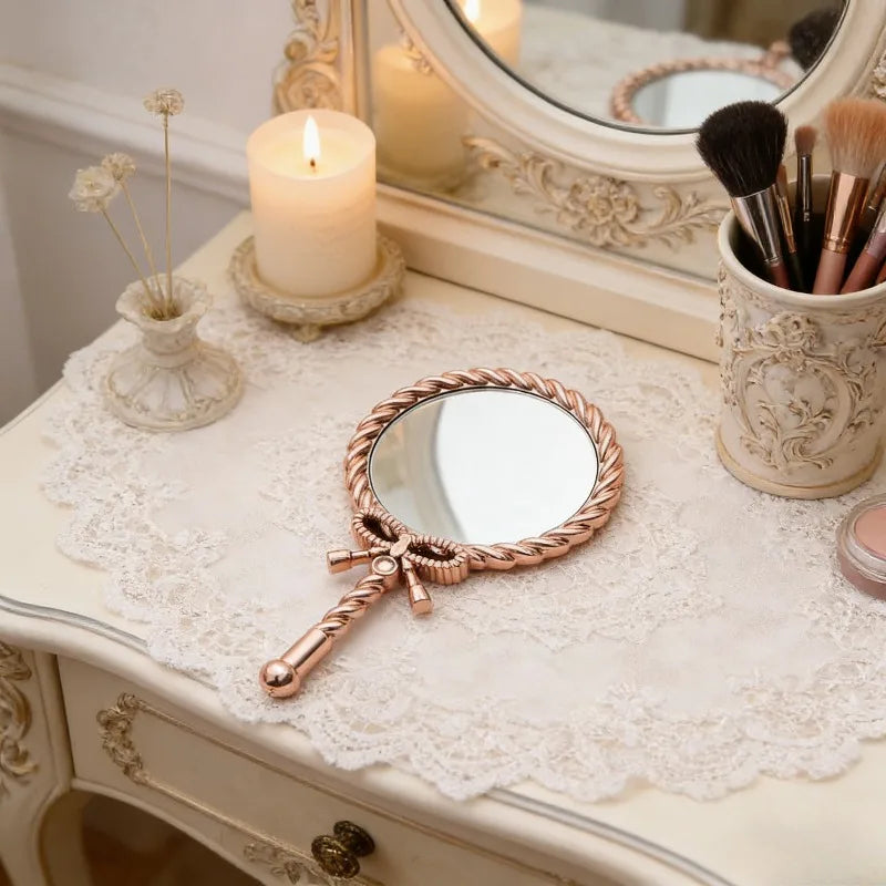 Vintage Handheld Makeup Mirror Round Portable European Twisted Rope Vanity Mirror for Dressing Room Travel Home Decor