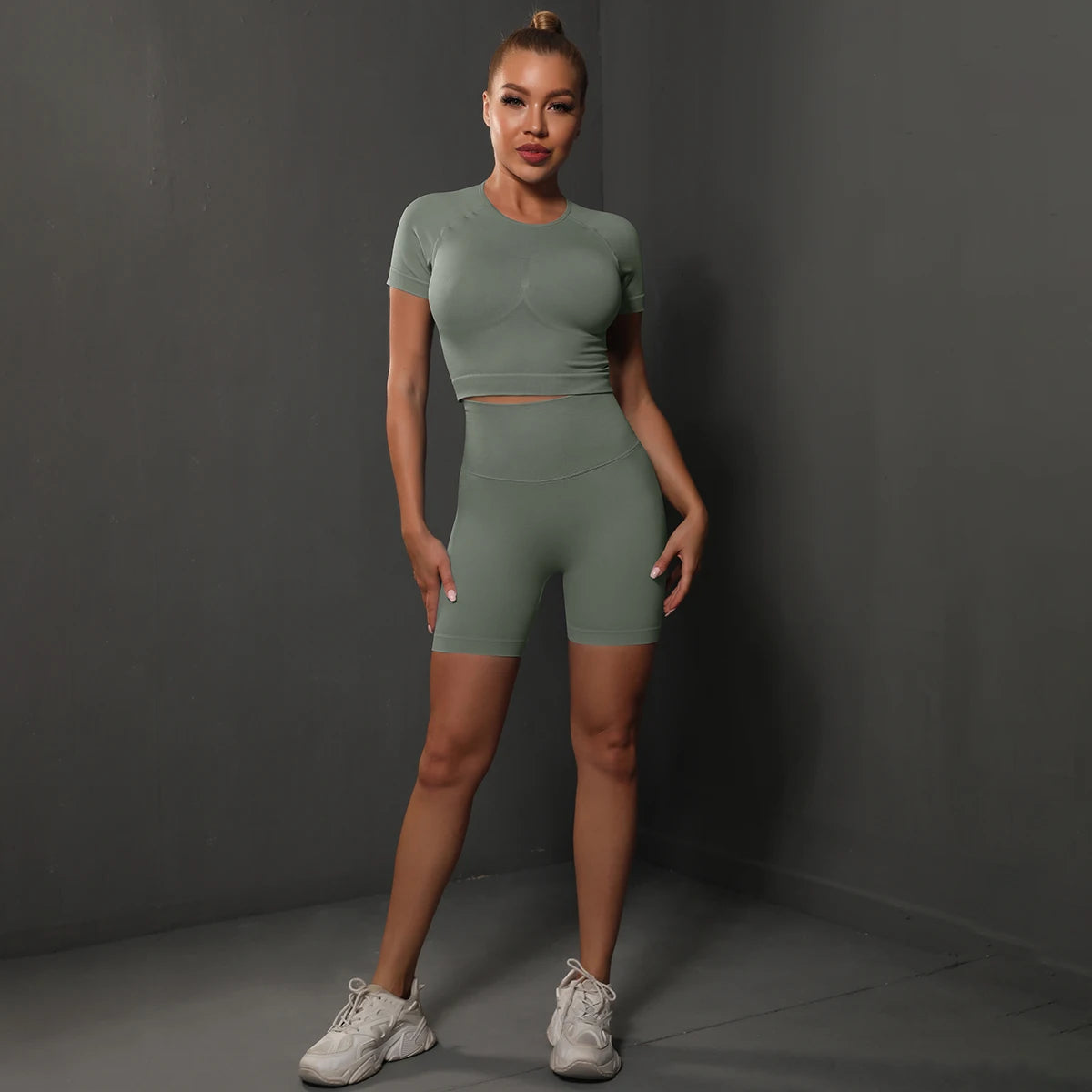 Summer Women Seamless Yoga Set Fitness Sportswear Workout Tracksuit Short Sleeve Crop Top High Waist Shorts Set Gym Clothing