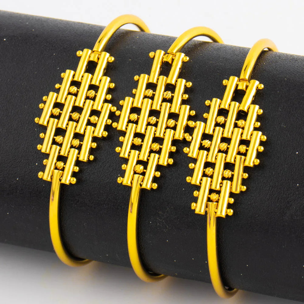 Fashion Gold Color Unique design Bracelets 3pcs Jewelry Set 18K Gold Plated Classic Stacked Bracelets for Women Party Gift