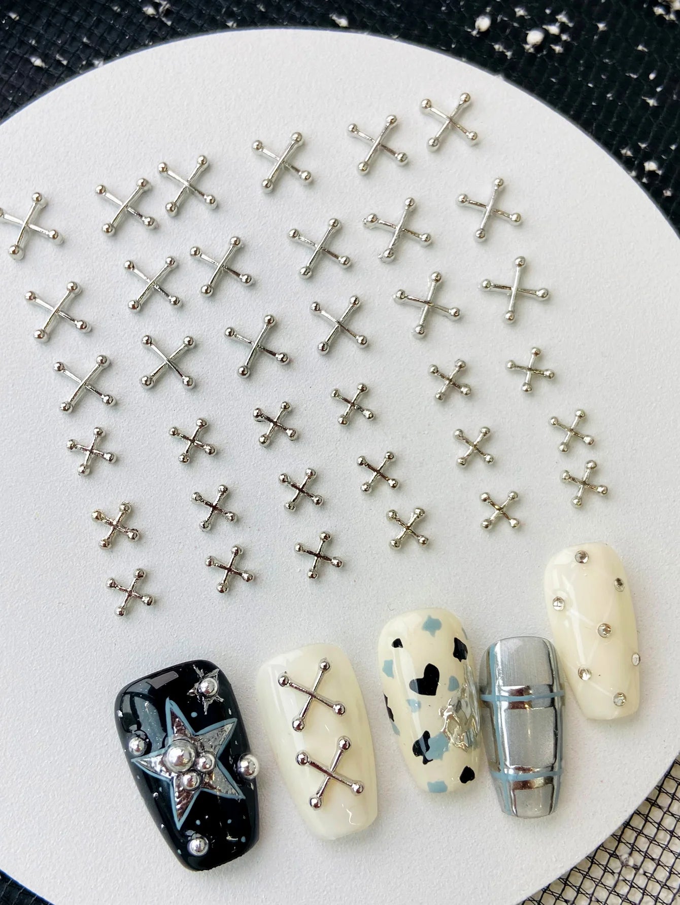 50PCS Mixed Size 3D Punk Silver Cross Metal Parts Manicure Accessoire Nail Decoration Alloy Retro Cross Nails Art Charms