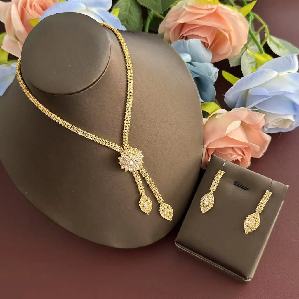 A three-piece jewelry set with exquisite patterns and stunning necklaces and earrings, perfect for parties and banquets
