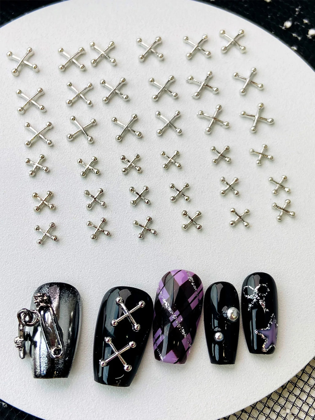 50PCS Mixed Size 3D Punk Silver Cross Metal Parts Manicure Accessoire Nail Decoration Alloy Retro Cross Nails Art Charms