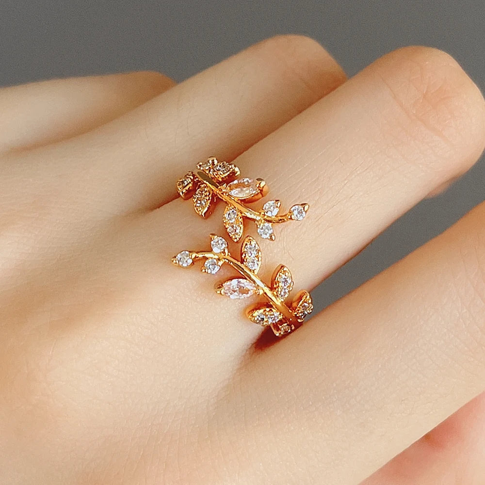 Huitan Fancy Leaf Design Adjustable Opening Rings for Women Sparkling Cubic Zirconia Olive Ring Party Daily Wear Fashion Jewelry