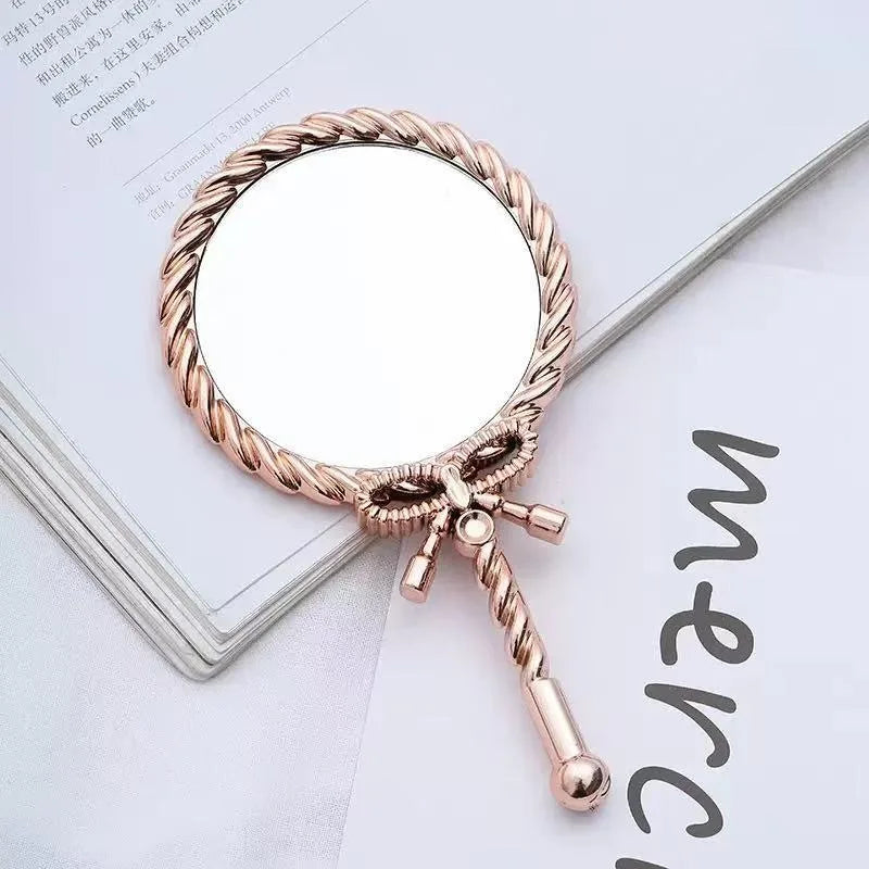 Vintage Handheld Makeup Mirror Round Portable European Twisted Rope Vanity Mirror for Dressing Room Travel Home Decor