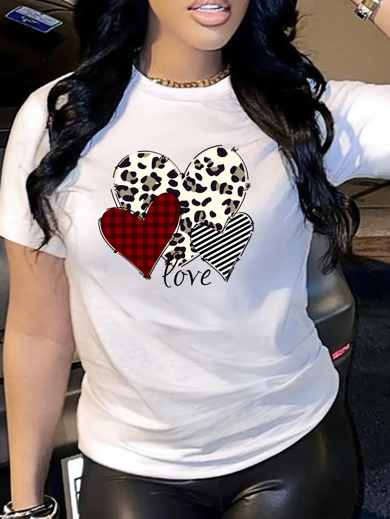 Summer heart-shaped love pattern T-shirt versatile short-sleeved round neck top women's aesthetic clothing