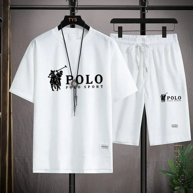 A two-piece set of men's short-sleeved T-shirt and sports shorts for summer fashion, breathability, fitness and casual jogging