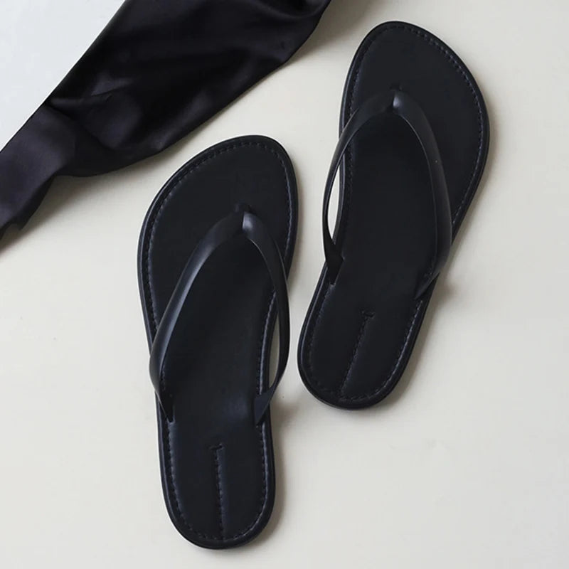Flip Flops Women Summer Slippers Minimalist Fashion Contrasting Colors Beach Slippers Flat Shoes Girls
