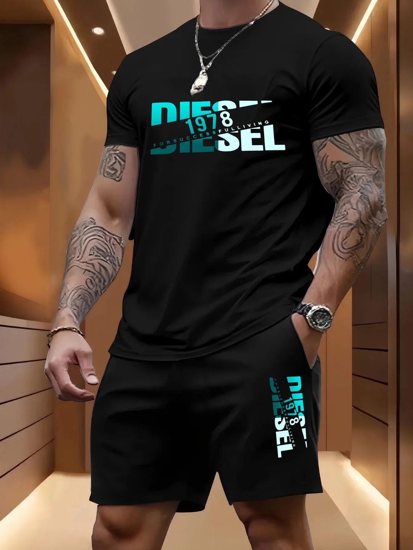 Summer men's casual two-piece set round-neck short-sleeved T-shirt and sports shorts for outdoor activities