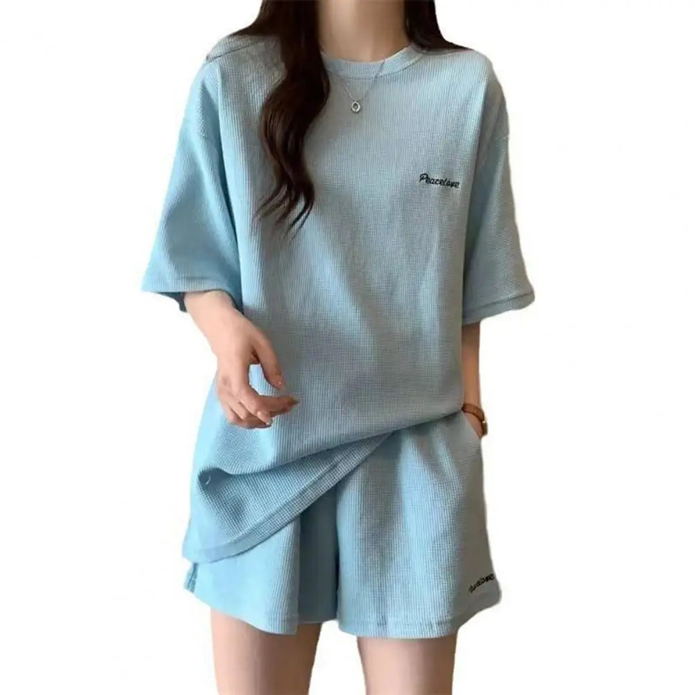2026 Stylish T-shirt And Pants Set Women's Casual Two-Piece Shorts Set Loose Short Sleeve T-shirts Shorts Sets Summer Loungewear
