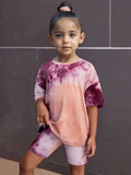Girls' T-Shirt Set: Loose Short-Sleeve Top + Tight Shorts Two-Piece Set with Random Prints, Fashionable and Versatile, Suitable for Children Aged 4-11, for Summer, Home, School, Outings, Travel, and Casual Wear