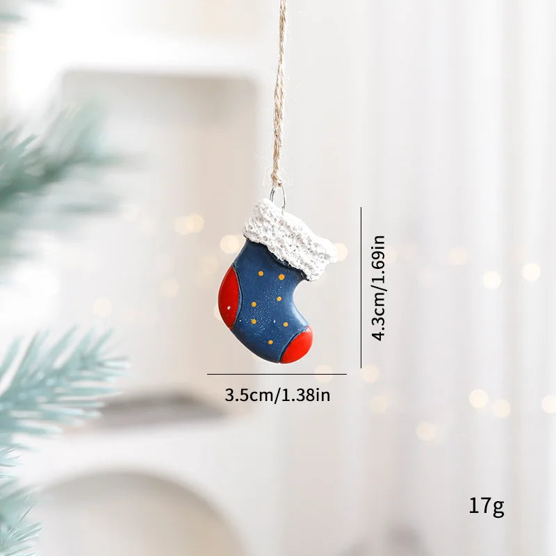 2026 Xmas Tree Pendant Cartoon Painted Santa Claus Elk Bear Christmas Stocking Resin Pendant Christmas Party Decorations 1pc