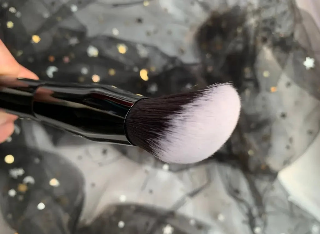 Professional Liquid Foundation Brush Foundation BB Cream Brush Blush Brushes Make Up Tool for Blending Liquid Cream Beauty Tools