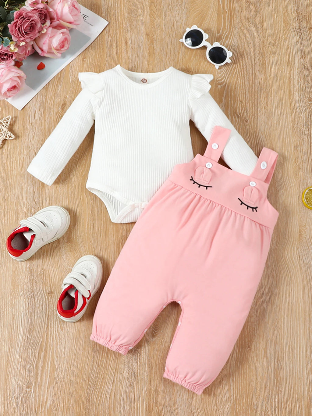 Two-piece set for baby girl: white long-sleeved romper with cute 3D ears and suspenders; autumn and winter