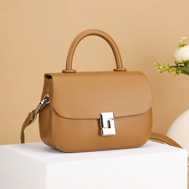 New Women's Bags, Fashionable and Versatile Saddle Bags, Niche High-End Underarm Bags, Casual Bags for Commuting and Shopping, Single Shoulder Crossbody Bags