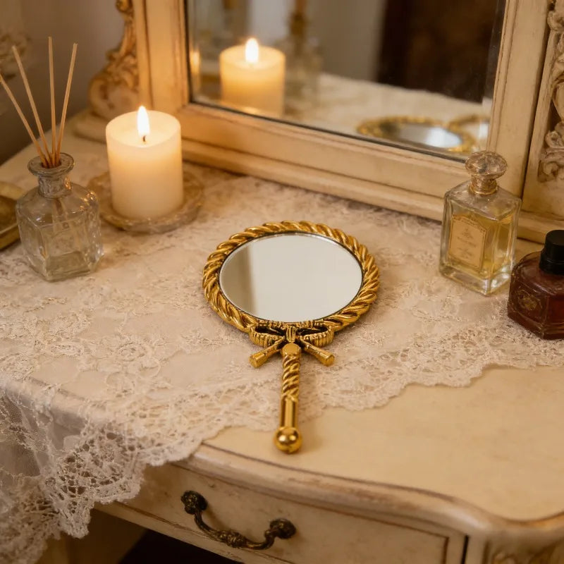Vintage Handheld Makeup Mirror Round Portable European Twisted Rope Vanity Mirror for Dressing Room Travel Home Decor