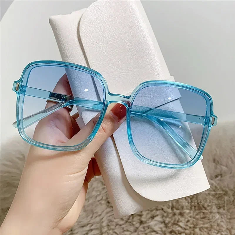 Fashion Square Oversized Sunglasses for Women Vintage Big Frame UV Protection Sun Glasses Shades Ladies Classic UV400 Eyewear