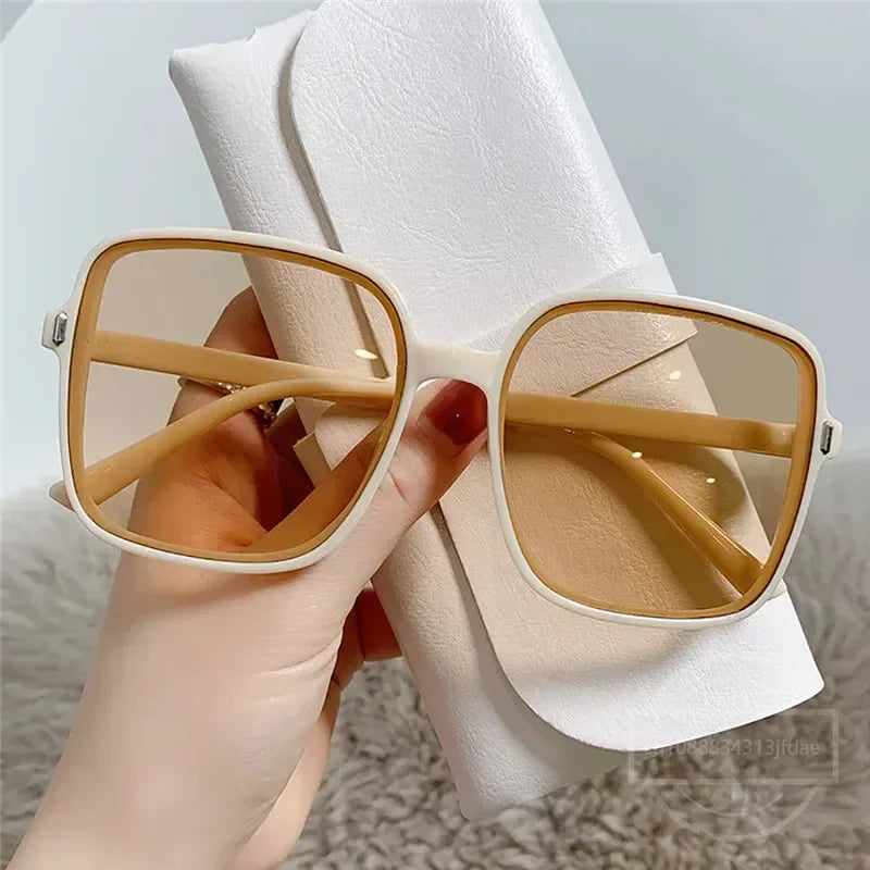 Fashion Square Oversized Sunglasses for Women Vintage Big Frame UV Protection Sun Glasses Shades Ladies Classic UV400 Eyewear