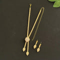 A three-piece jewelry set with exquisite patterns and stunning necklaces and earrings, perfect for parties and banquets