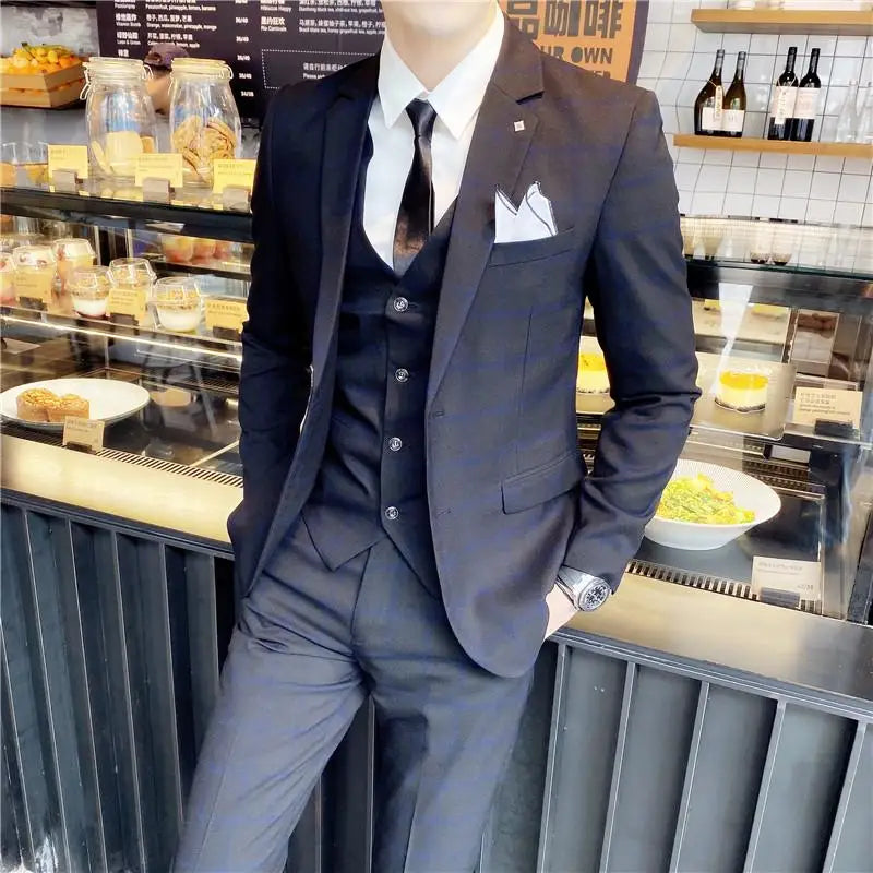 2023 Men's British Fashion Three-piece Set Slim Fit Suit Vest Trousers Ensemble Handsome Trendy All-in-one Banquet Blaze