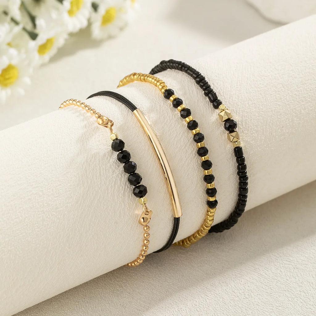 New Fashion 4Pcs/Set Vintage Black Hand Bracelet With Hand-Woven Beaded Simple Women Fine Popular Jewelry Accessories Wholesale