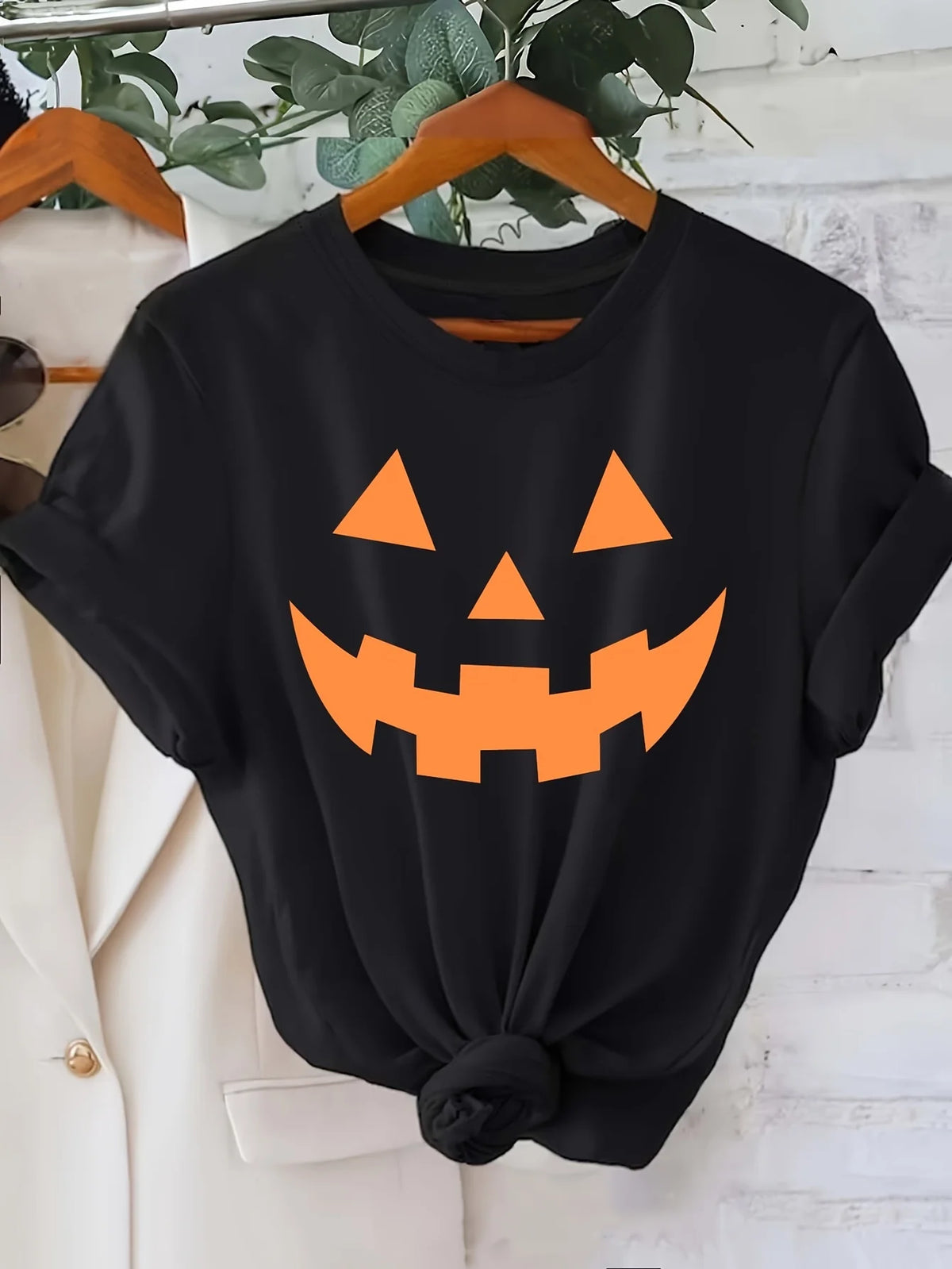 Women'S Halloween Pumpkin Face T-Shirt Black with Orange Lantern Harajuku Sleeve Casual Clothing Street Tops Aesthetic Clothes