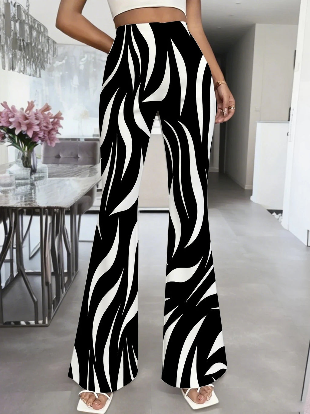 Flared Pants for Leg Shaping Commute Suitable Casual Trousers for Women Enhance Silhouette Comfortable Streetwear