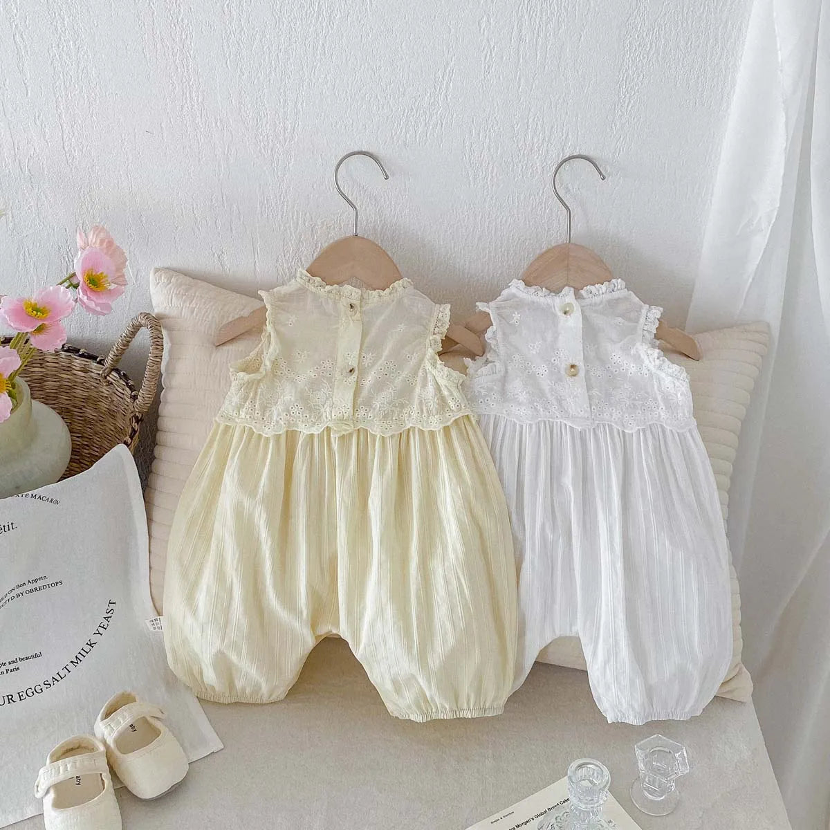 Korean Style Newborn Clothes Baby Girl Jumpsuit Hollowed Floral Sleeveless Infant Girl Bodysuit 0-24 Months