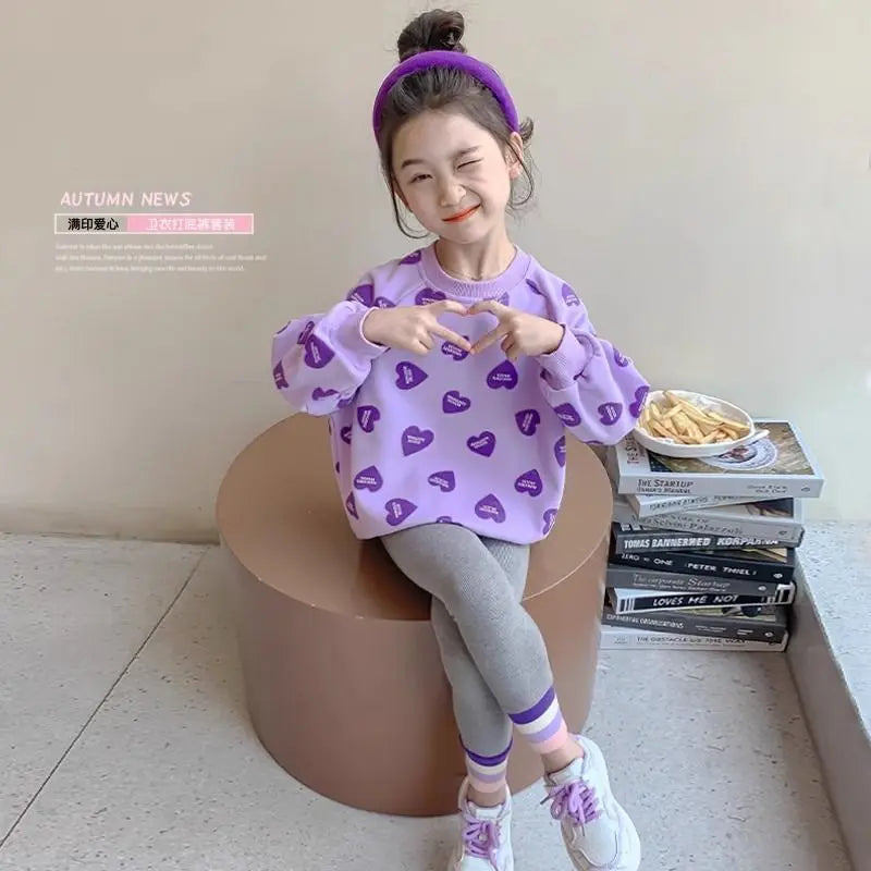Girls' Sweet Heart-Print Sweatshirt Autumn Outfit, Cute Korean-Style New Autumn Long-Sleeve Top for Toddlers and Kids