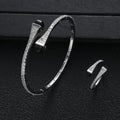New jerseis Women's Fashion 2 Pcs Bracelet & Ring Set مجموعات المجوهرات Resin Simple Design Gold Open Cuff Bangle Jewelry Set
