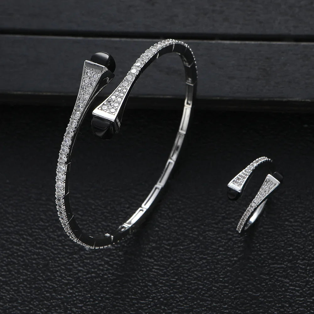 New jerseis Women's Fashion 2 Pcs Bracelet & Ring Set مجموعات المجوهرات Resin Simple Design Gold Open Cuff Bangle Jewelry Set
