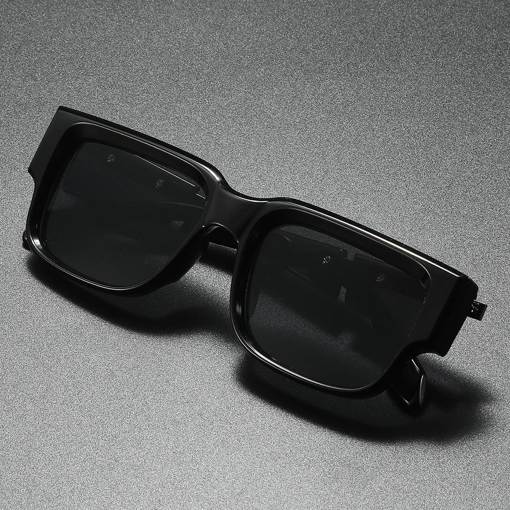 2026 Fashion Square Thick-Frame Sunglasses | Metal Accents | Retro Minimalist | Oversized Face-Flattering