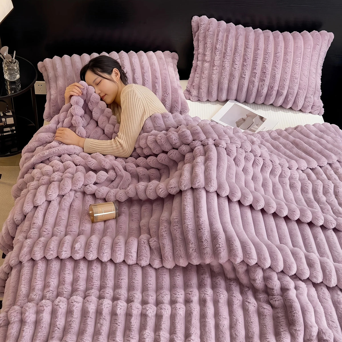 Solid Color Fleece Blanket Soft Skin-Friendly Throw Blanket Versatile Blanket for Office Nap, Sofa, Outdoor Camping, Home Decor