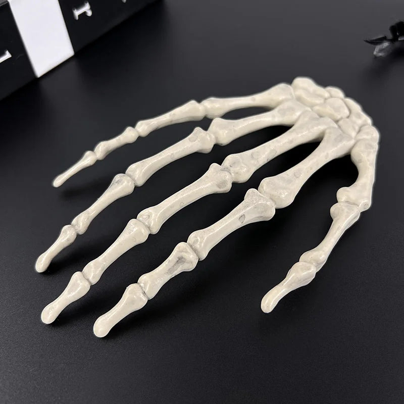 1 Pairs Halloween Skull Hand Plastic Fake Skeleton Bone Horror Props For Halloween Birthday Party Home Haunted House Decoration